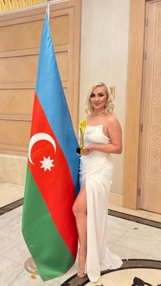 Ayşegül Özdemir Kalıcı Makyaj ve Güzellik Merkezi